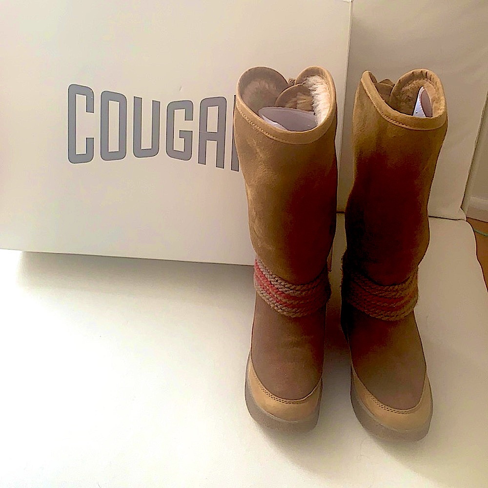 “Cougar”Snow Boots (sz 7)